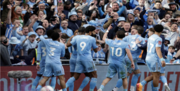 Vỡ òa cảm xúc chiến thắng cùng đội bóng yêu thích của bạn trên Caheo TV 