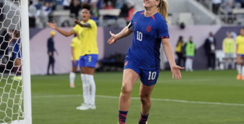 Cùng Rakhoi TV viết nên câu chuyện bóng đá độc nhất